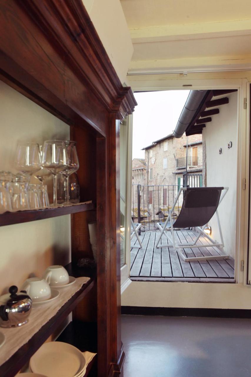 La Costarella - Central With Cozy Terrace Сиена Экстерьер фото